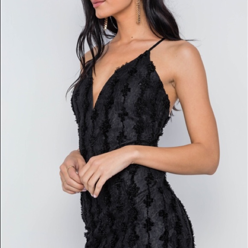 NAISHA BLACK FLORAL LACE BODYCON MINI DRESS - Picture 3 of 6